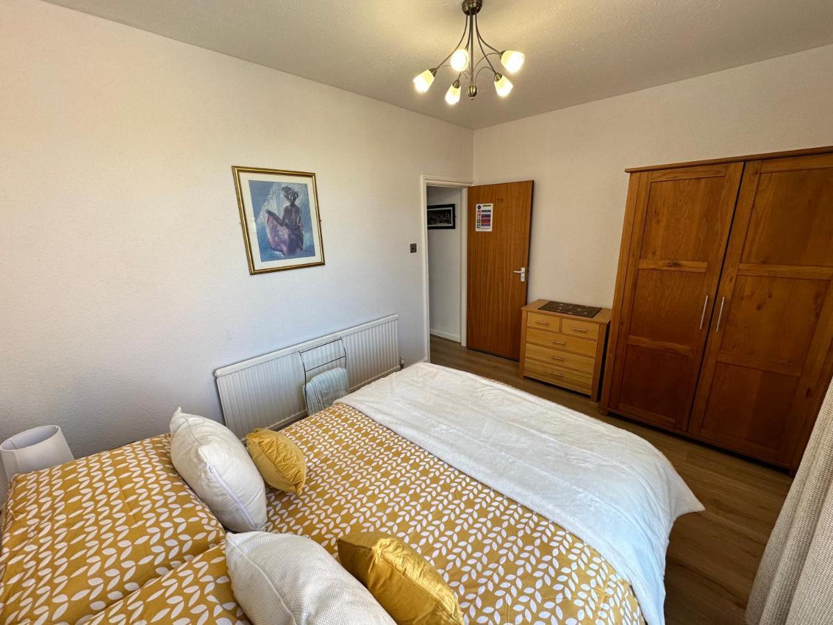 Spacious One Bedroom Apartment In Central Location Lytham St Annes Exterior foto